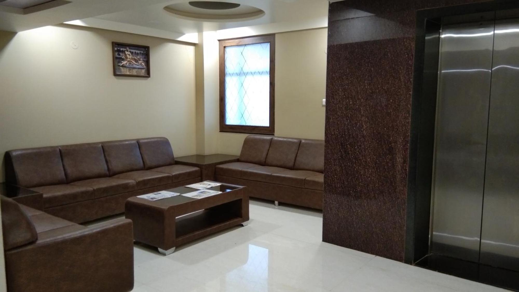 Hotel Shringar Palace Hubballi Exteriör bild